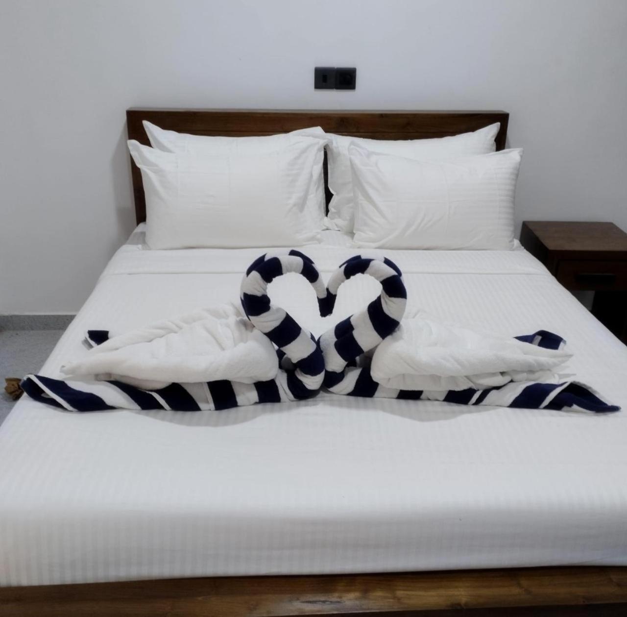 Hotel Sunny Cloud Harumalgoda Экстерьер фото